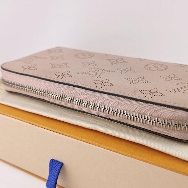LOUIS VUITTON ���z �� �u�����h�� 