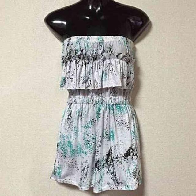 【新品】爽やか☆スプレー柄胸元フリルベアロンパース < 女性ファッション  【新品】爽やか☆スプレー柄胸元フリルベアロンパース < 女性ファッションの