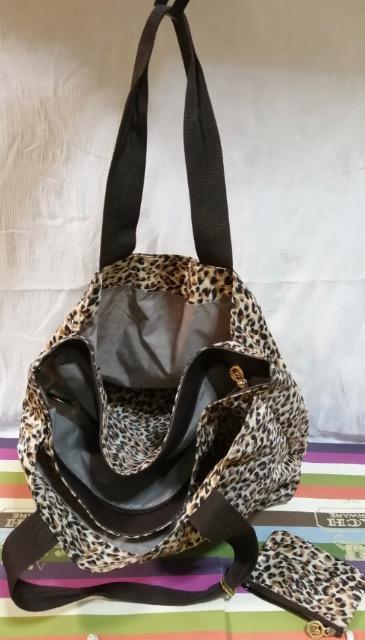 ★特価ポーチ付きエコバッグマイバッグ軽量極美品ヒョウ柄トートバッグ多収納頑丈マルチポーチ付き大活躍オシャレ 肩掛け大容量激安★ < 女性ファッション  ★特価ポーチ付きエコバッグマイバッグ軽量極美品ヒョウ柄トートバッグ多収納頑丈マルチポーチ付き大活躍オシャレ 肩掛け大容量激安★ < 女性ファッションの