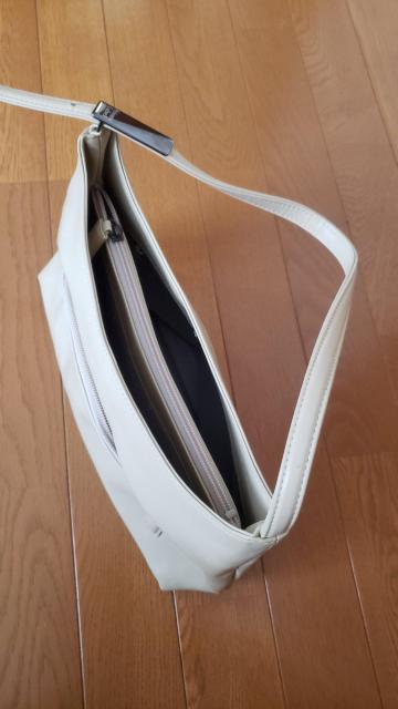 ☆新品同様☆プライベートレーベル☆ベージュ色ハンドバッグ < 女性ファッション  ☆新品同様☆プライベートレーベル☆ベージュ色ハンドバッグ < 女性ファッションの