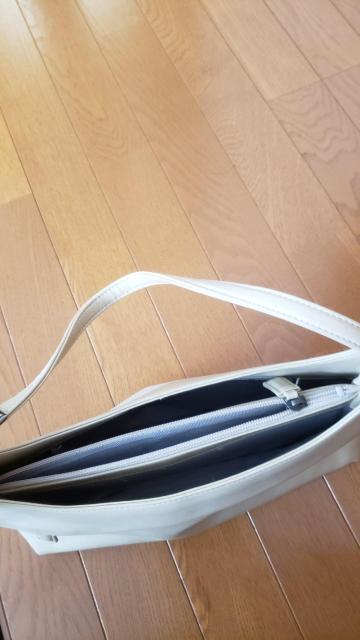 ☆新品同様☆プライベートレーベル☆ベージュ色ハンドバッグ < 女性ファッション  ☆新品同様☆プライベートレーベル☆ベージュ色ハンドバッグ < 女性ファッションの