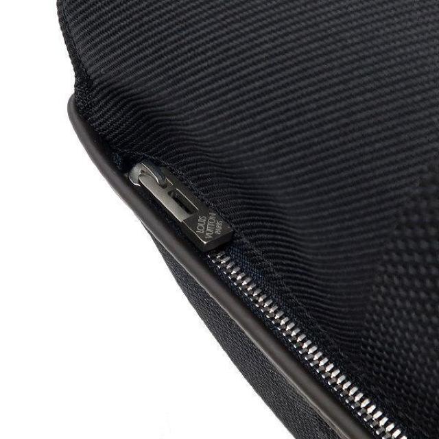 ◆ 本物 美品 ◆ LV ルイヴィトン 希少 ダミエジェアン ノワール メサジェNM ショルダーバッグ ブラック 黒 M93225 < ブランド  ◆ 本物 美品 ◆ LV ルイヴィトン 希少 ダミエジェアン ノワール メサジェNM ショルダーバッグ ブラック 黒 M93225 < ブランドの