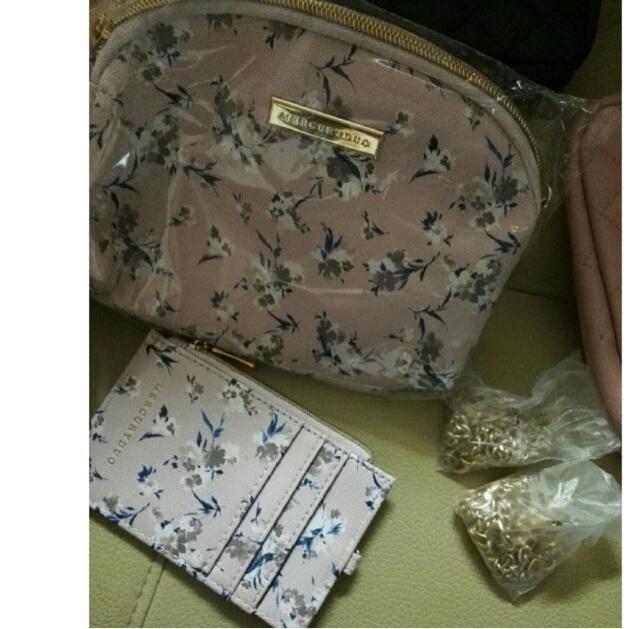 送料込☆ MERCURYDUO ポーチ&マルチケース4点 < 女性ファッション  送料込☆ MERCURYDUO ポーチ&マルチケース4点 < 女性ファッションの