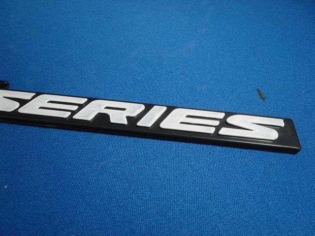 ● X-SERIES ABS製 RED/WHITE仕様 エンブレム 新品特価品 < 自動車/バイク ● X-SERIES ABS製 RED/WHITE仕様 エンブレム 新品特価品 < 自動車/バイク