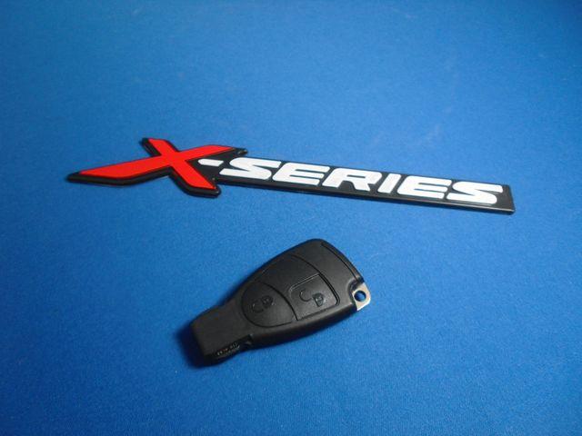 ● X-SERIES ABS製 RED/WHITE仕様 エンブレム 新品特価品 < 自動車/バイク ● X-SERIES ABS製 RED/WHITE仕様 エンブレム 新品特価品 < 自動車/バイク