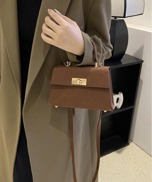 送料無料 新品 ミニショルダーバッグ レディースレトロ鞄 < 女性ファッション  送料無料 新品 ミニショルダーバッグ レディースレトロ鞄 < 女性ファッションの