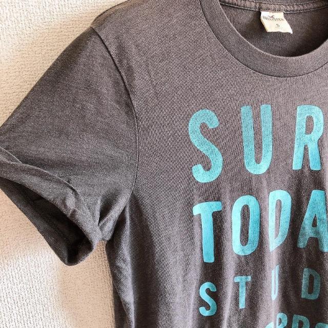 ◆hollister/ホリスター◆定番ロゴTシャツ★濃グレーSサイズ*シンプルコーデ♪ < ブランド ◆hollister/ホリスター◆定番ロゴTシャツ★濃グレーSサイズ*シンプルコーデ♪ < ブランドの