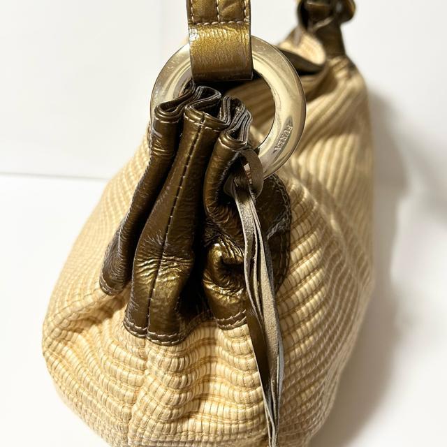 i FURLA t Xg[ V_[obO  uh 