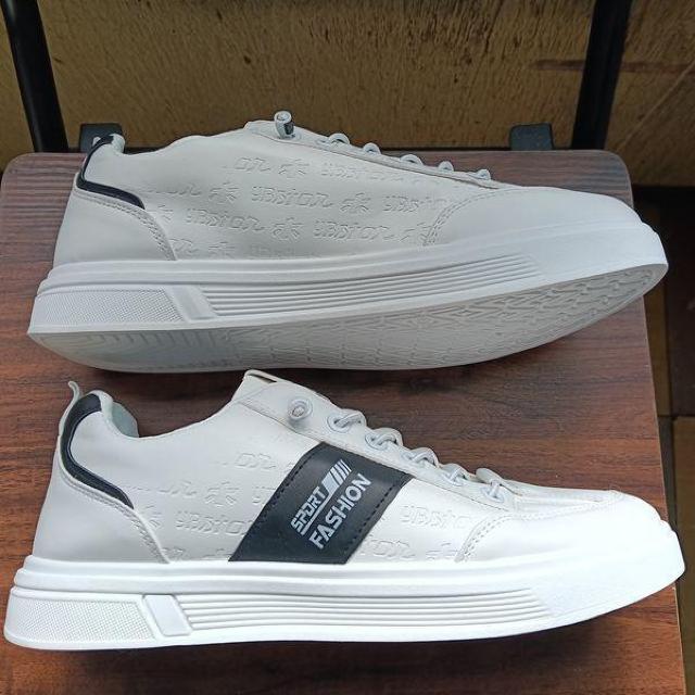 �V�i 25.5cm �����Y �X�j�[�J�[ �z���C�g �V���[�Y �C �j�����p ���i�� �� �j���t�@�b�V������ 