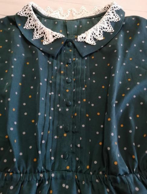 特価★未使用に近いレトロearthmusic&ecologyドットワンピース素敵人気 < ブランド  特価★未使用に近いレトロearthmusic&ecologyドットワンピース素敵人気 < ブランドの