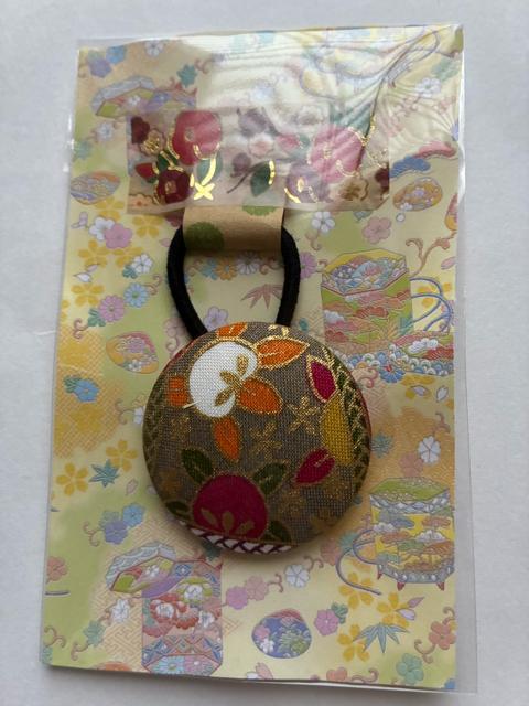 ハンドメイド ヘアゴム 特大 くるみボタン 和柄 < 女性ファッション  ハンドメイド ヘアゴム 特大 くるみボタン 和柄  < 女性ファッションの