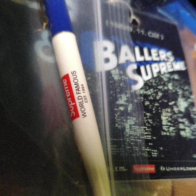 Supreme vip memeber pass bic pen 4{set 