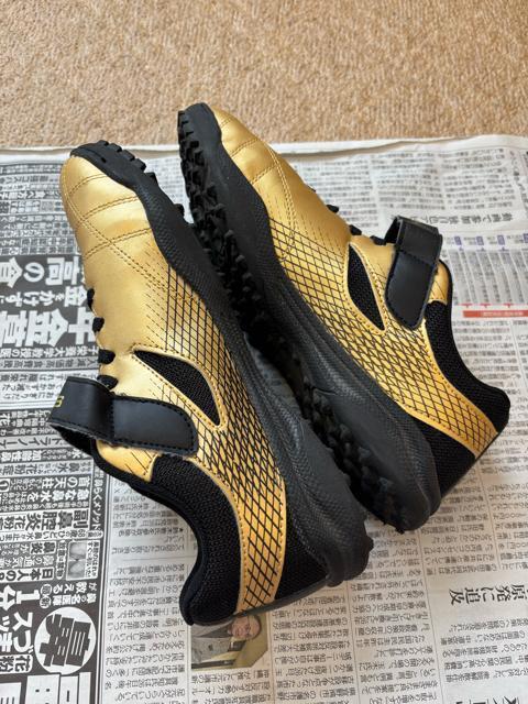 �X�[�p�[�_�b�V���@�T�b�J�[�f�U�C���{�[�C�Y�X�j�[�J�[�^24.5 �� �L�b�Y/�x�r�[�� 