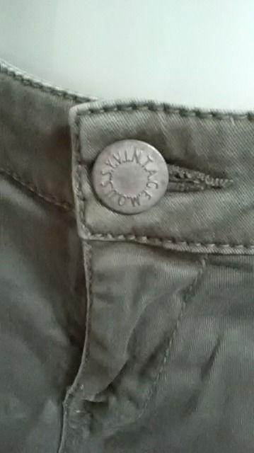 ()moussy/ }EW[EJ[Spc  uh 