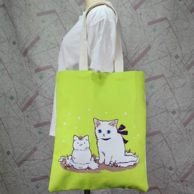 ◆癒しの猫イラストが詰まった猫柄トートバッグ リネン地黄緑 BA07 < 女性ファッション  ◆癒しの猫イラストが詰まった猫柄トートバッグ リネン地黄緑 BA07  < 女性ファッションの