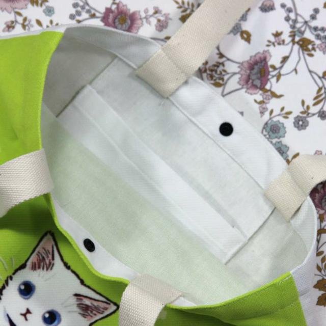 ◆癒しの猫イラストが詰まった猫柄トートバッグ リネン地黄緑 BA07 < 女性ファッション  ◆癒しの猫イラストが詰まった猫柄トートバッグ リネン地黄緑 BA07 < 女性ファッションの