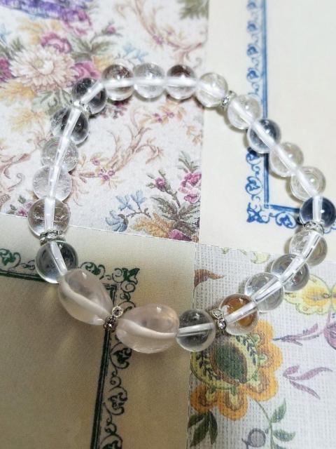 送料無料 新品未使用 ハートのリボンブレスレット パワーストーン 天然石 < 女性アクセサリー/時計  送料無料 新品未使用 ハートのリボンブレスレット パワーストーン 天然石  < 女性アクセサリー/時計の