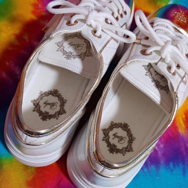 鬼カワ(///ω///)Rady□レディ□エナメルキルティング厚底スニーカー□ < ブランド  鬼カワ(///ω///)Rady□レディ□エナメルキルティング厚底スニーカー□ < ブランドの