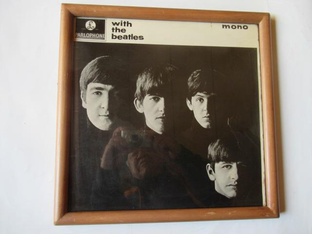 ザ・ビートルズのメモラビア、「 With The Beatlesアルバムの額絵 」 < タレントグッズ  ザ・ビートルズのメモラビア、「 With The Beatlesアルバムの額絵 」  < タレントグッズの