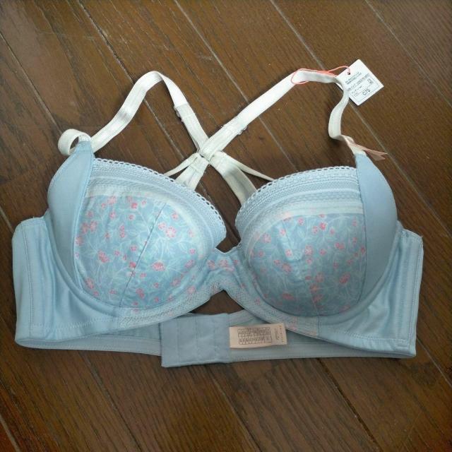 トリンプ アモスタイル ワイヤーブラジャー B75/C75 新品 ブルー < 女性ファッション  トリンプ アモスタイル ワイヤーブラジャー B75/C75 新品 ブルー  < 女性ファッションの