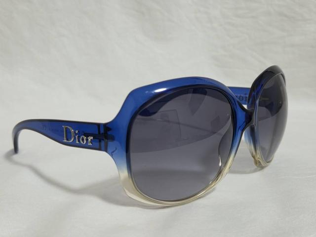 正規 浜崎あゆみ着 ディオール Dior グロッシー ロゴ サングラス ブルーグラデーション 黒 グラマラスリフレクションカラー < ブランド 正規 浜崎あゆみ着 ディオール Dior グロッシー ロゴ サングラス ブルーグラデーション 黒 グラマラスリフレクションカラー < ブランドの