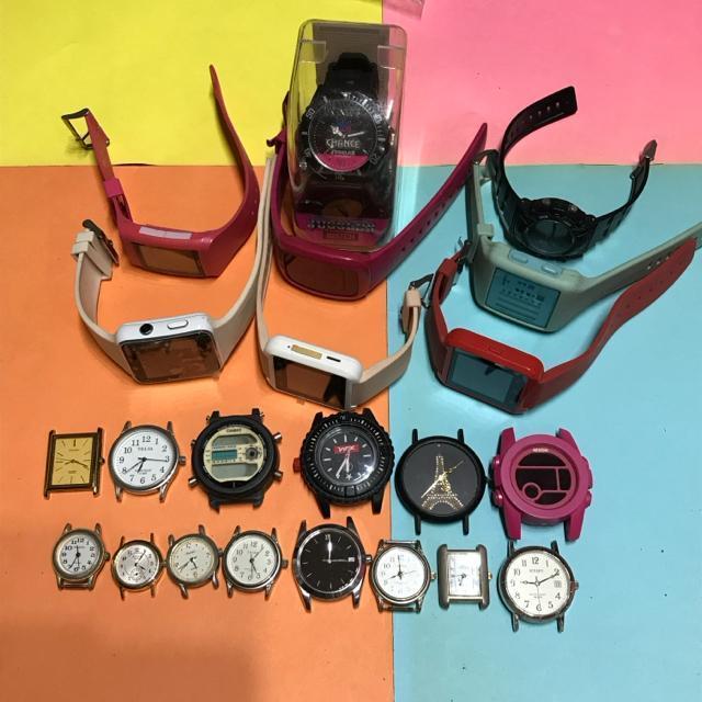 ジャンク 大量 腕時計 約70本 稼動品有り < ブランド ジャンク 大量 腕時計 約70本 稼動品有り < ブランドの