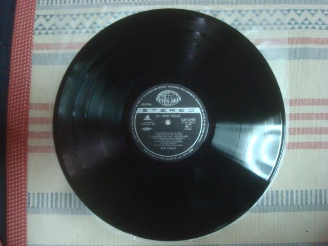 UT / ニュー・トロルス(NEW TROLLS) 帯付LP < CD/DVD/ビデオ UT / ニュー・トロルス(NEW TROLLS) 帯付LP < CD/DVD/ビデオの