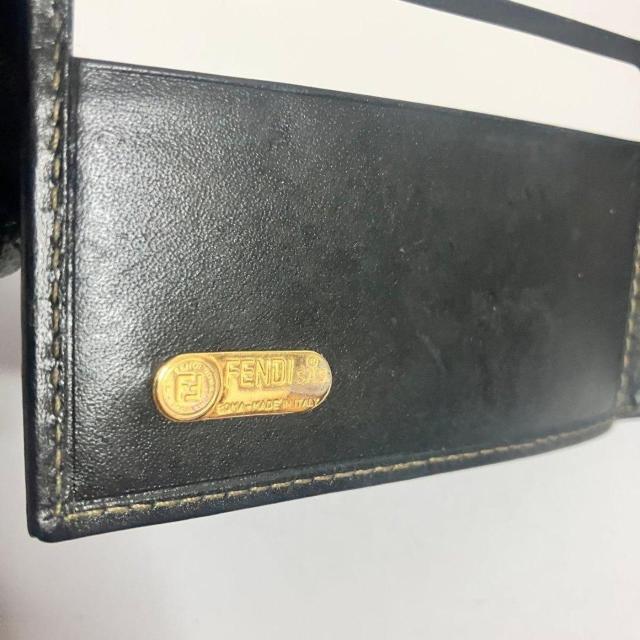 �t�F���f�B FENDI 2�܂���z ���܌� �y�J�� �u���E�� �u���b�N PVC �� �u�����h�� 