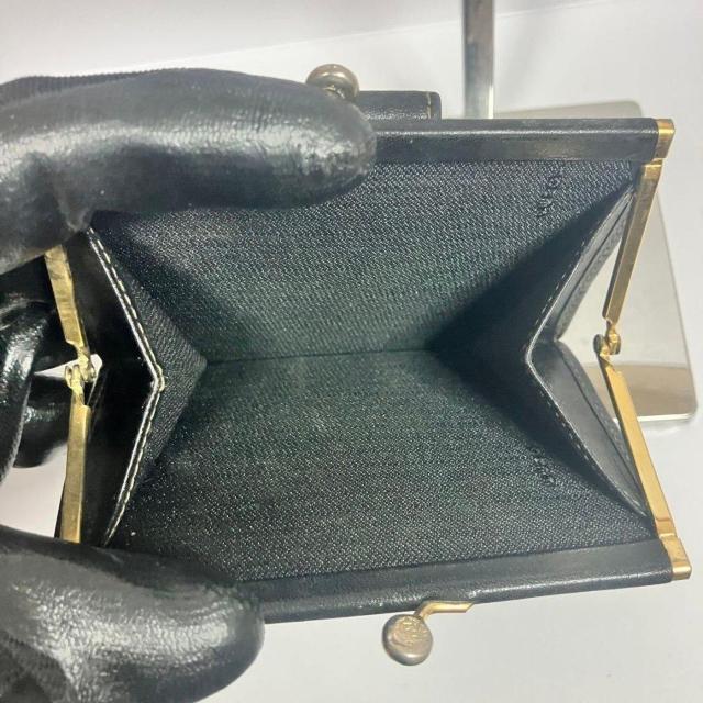 �t�F���f�B FENDI 2�܂���z ���܌� �y�J�� �u���E�� �u���b�N PVC �� �u�����h�� 