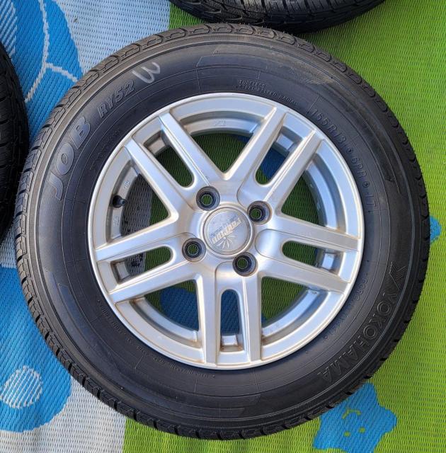 Weds ravrionアルミホイール13インチ5J+36 PCD100 夏タイヤ付き4本セットヨコハマ ジョブ RY52 < 自動車/バイク Weds ravrionアルミホイール13インチ5J+36 PCD100 夏タイヤ付き4本セットヨコハマ ジョブ RY52 < 自動車/バイク