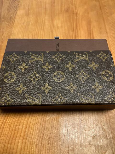 LOUIS VUITTON ���m�O�����@���B���e�[�W�@�����z 