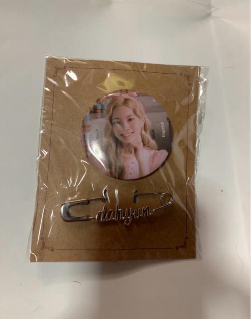 TWICE ダヒョン 公式缶バッジセット HALLOWEEN < タレントグッズ TWICE ダヒョン 公式缶バッジセット HALLOWEEN < タレントグッズの
