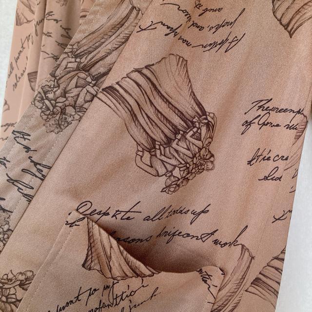 英国イラスト プリント 長袖 ノーカラージャケット カーディガン はおり 茶 F N2m < 女性ファッション 英国イラスト プリント 長袖 ノーカラージャケット カーディガン はおり 茶 F N2m < 女性ファッションの