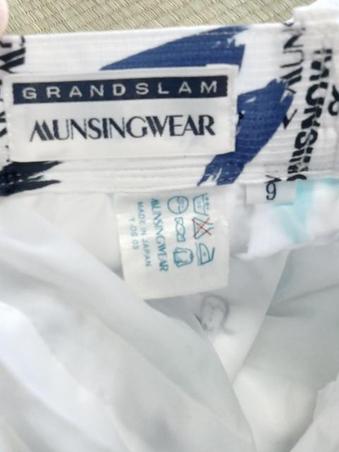 マンシングウェア ゴルフパンツ 9号 < レジャー/スポーツ マンシングウェア ゴルフパンツ 9号 < レジャー/スポーツの