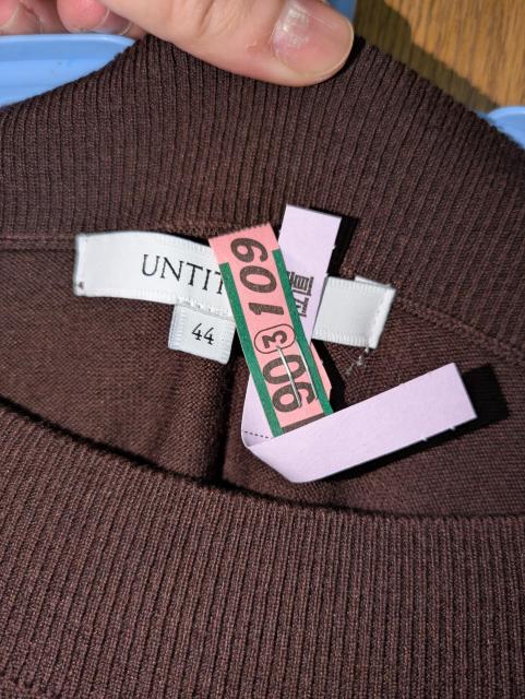 アンタイトル昨季美品ブラウンシルクカシミヤ混ボートネックニット大きいサイズ4411号12号ドルマンセーターハイゲージインナーニット < ブランド アンタイトル昨季美品ブラウンシルクカシミヤ混ボートネックニット大きいサイズ4411号12号ドルマンセーターハイゲージインナーニット < ブランドの