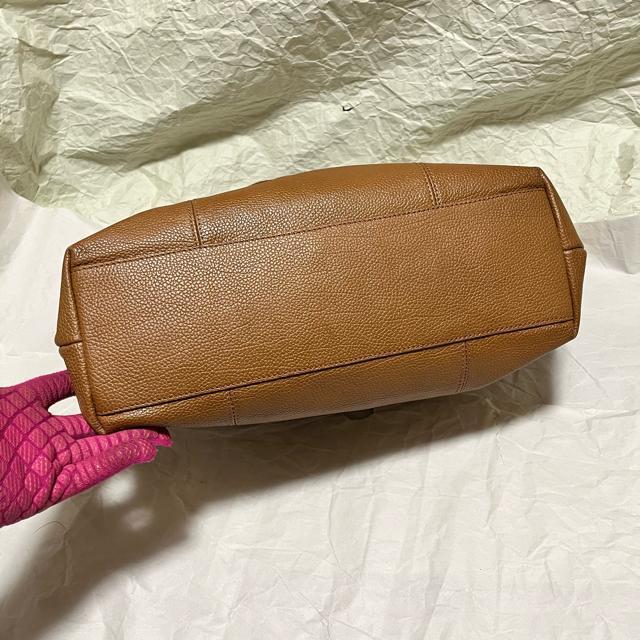 【イタリア製】【NUOVEDIVE】 本革 トートバッグ 大容量 仕事 ブラウン レザー 肩掛け 牛革 < 女性ファッション 【イタリア製】【NUOVEDIVE】 本革 トートバッグ 大容量 仕事 ブラウン レザー 肩掛け 牛革 < 女性ファッションの
