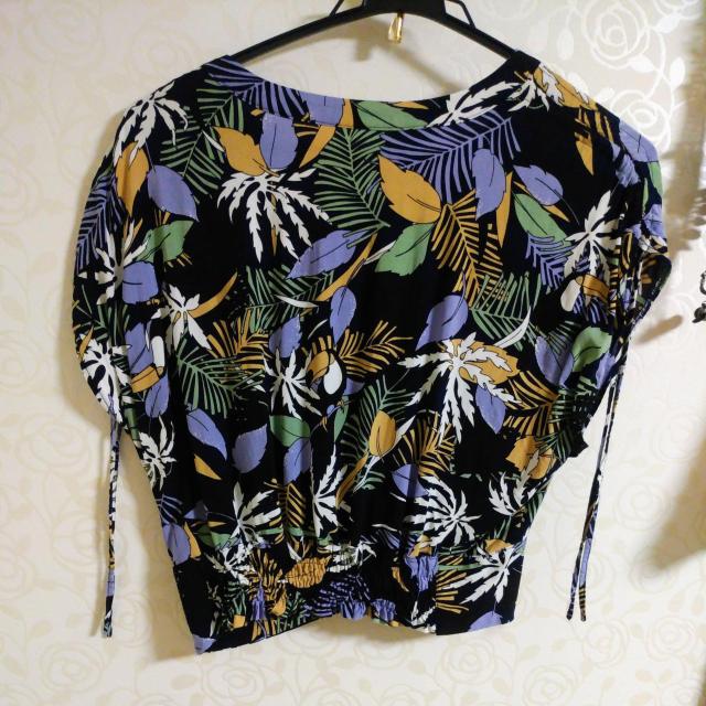 柄物 トップス < 女性ファッション  柄物 トップス < 女性ファッションの