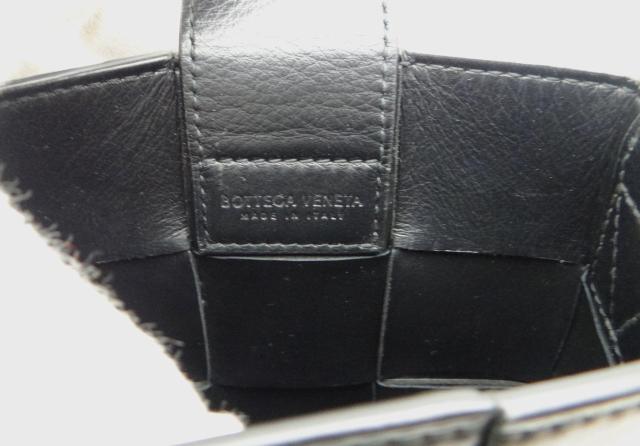 BOTTEGAVENETA ボッテガ・ヴェネタ カセット ミニ クロスボディバッグ ショルダーバッグ ブラック<USED> < ブランド  BOTTEGAVENETA ボッテガ・ヴェネタ カセット ミニ クロスボディバッグ ショルダーバッグ ブラック<USED> < ブランドの