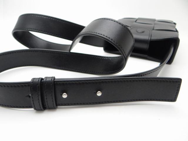 BOTTEGAVENETA ボッテガ・ヴェネタ カセット ミニ クロスボディバッグ ショルダーバッグ ブラック<USED> < ブランド  BOTTEGAVENETA ボッテガ・ヴェネタ カセット ミニ クロスボディバッグ ショルダーバッグ ブラック<USED> < ブランドの