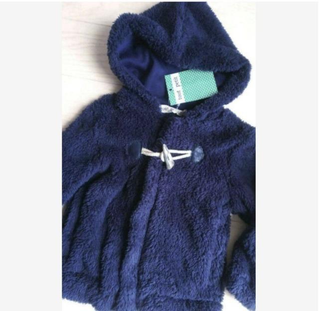 95★tout petit★ダッフルコート★ファージャケット★新品★送料無料 < キッズ/ベビー  95★tout petit★ダッフルコート★ファージャケット★新品★送料無料 < キッズ/ベビーの