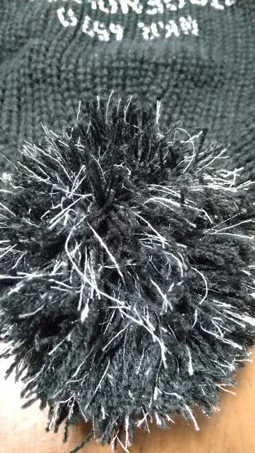 黒のニット帽★フリーサイズ★英字ロゴ < 女性ファッション  黒のニット帽★フリーサイズ★英字ロゴ < 女性ファッションの