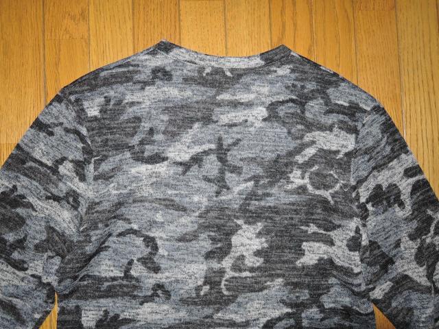 SHELLAC シェラック カモフラ ジャガード Vネック ニット カットソー 46 迷彩柄 長袖ロンTシャツ V-NECK < ブランド SHELLAC シェラック カモフラ ジャガード Vネック ニット カットソー 46 迷彩柄 長袖ロンTシャツ V-NECK < ブランドの