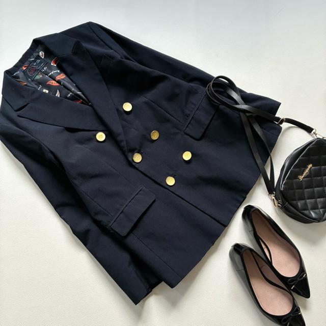 �����i���`���C���h�E�[�}�����E�[�����W���P�b�g�����u�����l�C�r�[�����{�^����F �� �����t�@�b�V������ 