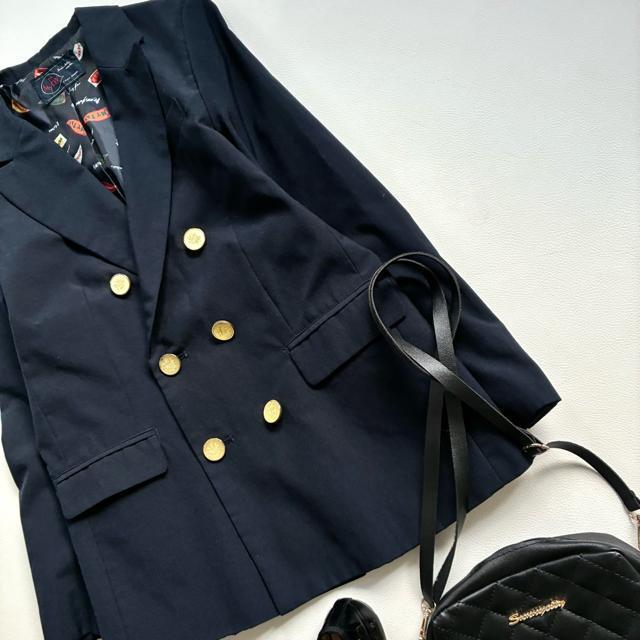 �����i���`���C���h�E�[�}�����E�[�����W���P�b�g�����u�����l�C�r�[�����{�^����F �� �����t�@�b�V������ 