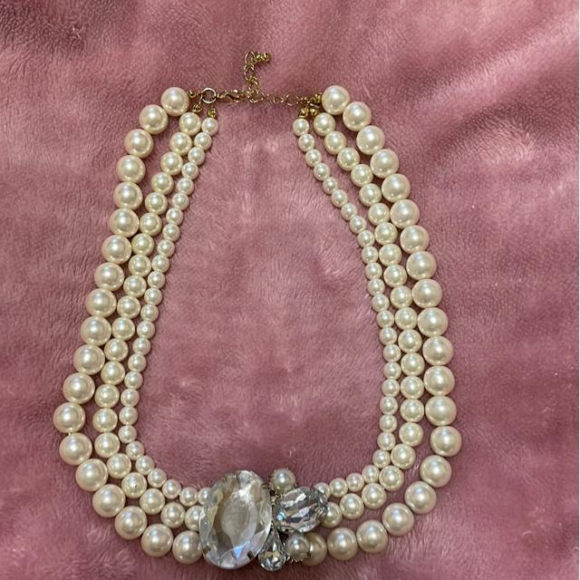 3連パールネックレス フェイク < 女性アクセサリー/時計 3連パールネックレス フェイク < 女性アクセサリー/時計の