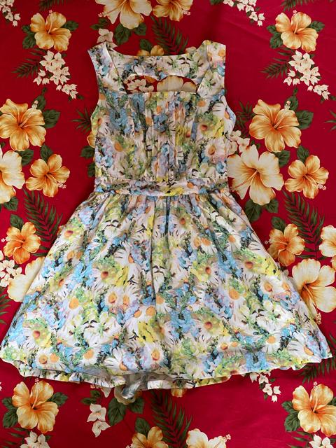 Mercury duo☆可愛い花柄ワンピ☆背中ハート開きデザイン☆ < ブランド  Mercury duo☆可愛い花柄ワンピ☆背中ハート開きデザイン☆  < ブランドの