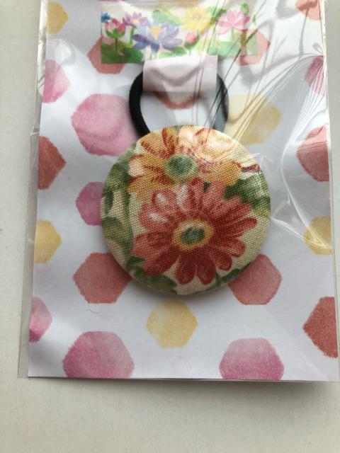 ハンドメイド ヘアゴム 特大 くるみボタン お花 コットン < 女性ファッション  ハンドメイド ヘアゴム 特大 くるみボタン お花 コットン < 女性ファッションの