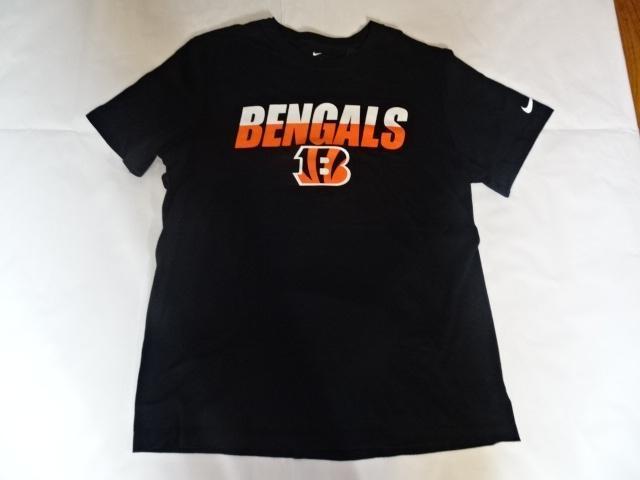 USA購入 ナイキ製 NFLアメフト シンシナティ ベンガルズ TシャツUS L < 男性ファッション  USA購入 ナイキ製 NFLアメフト シンシナティ ベンガルズ TシャツUS L < 男性ファッションの