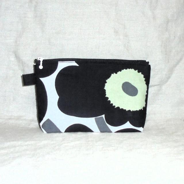 【20p幅】◆マリメッコMarimekko【PIENI UNIKKO】◆ファスナーポーチ < 女性ファッション  【20p幅】◆マリメッコMarimekko【PIENI UNIKKO】◆ファスナーポーチ  < 女性ファッションの