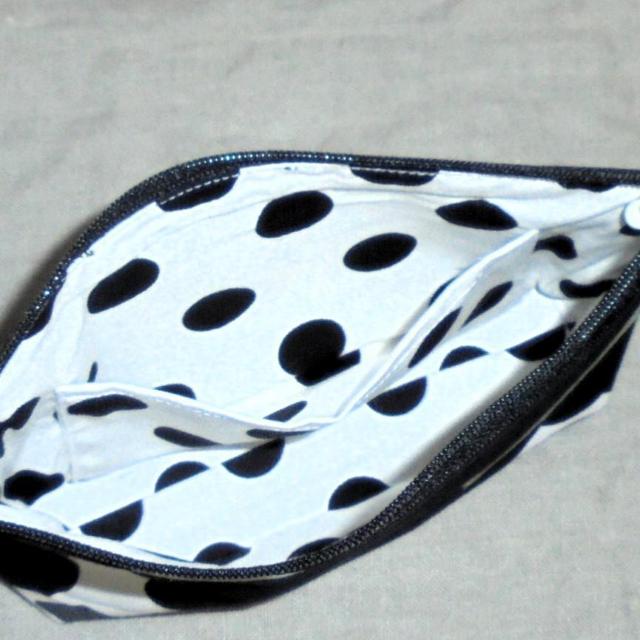 【20p幅】◆マリメッコMarimekko【PIENI UNIKKO】◆ファスナーポーチ < 女性ファッション  【20p幅】◆マリメッコMarimekko【PIENI UNIKKO】◆ファスナーポーチ < 女性ファッションの